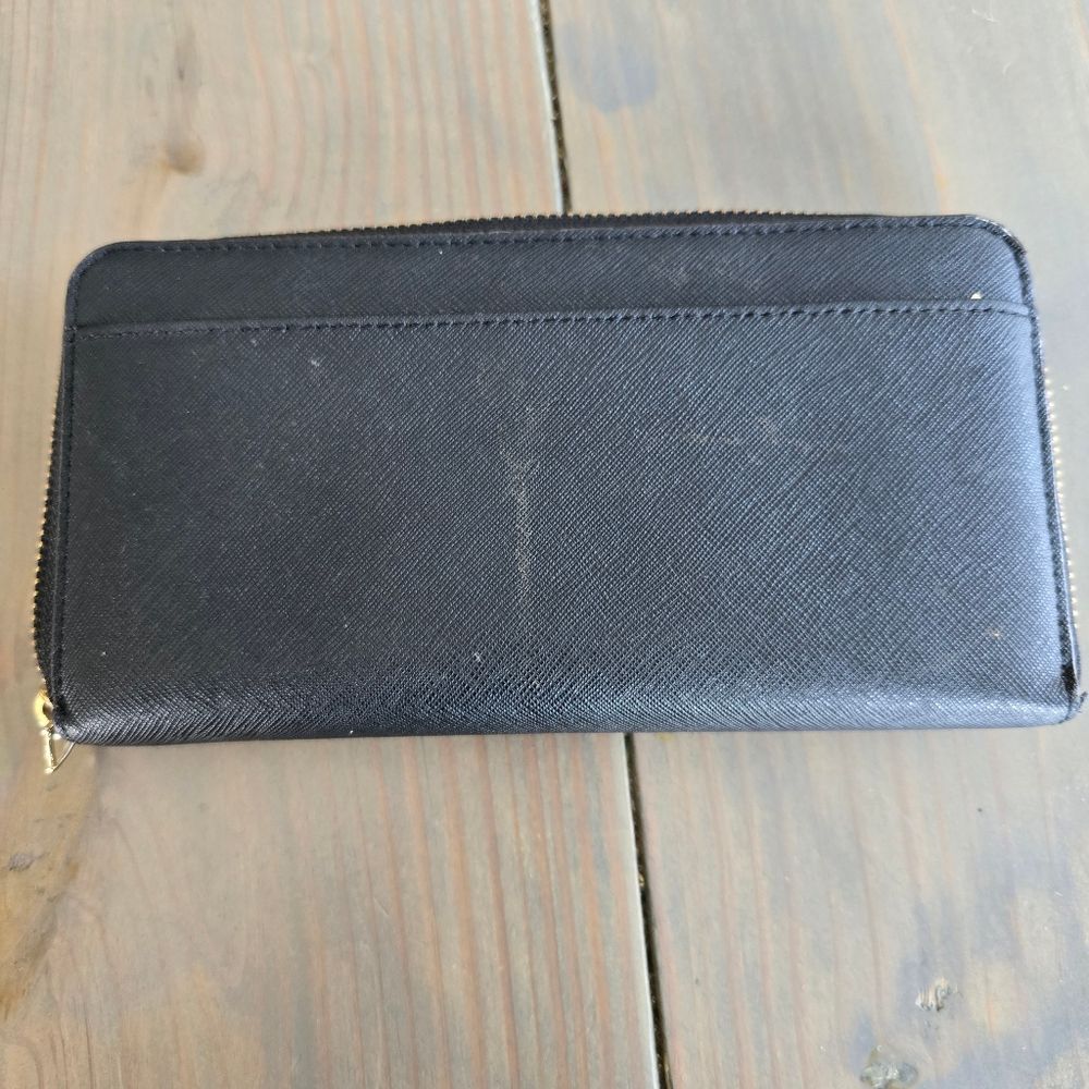 Kate Spade Wallet Zip Around Purse - Picture 2 of 10